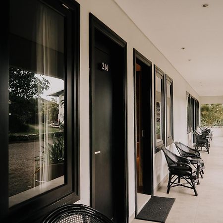 New Surya Hotel Banyuwangi  Dış mekan fotoğraf