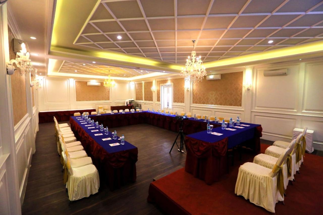 New Surya Hotel Banyuwangi  Dış mekan fotoğraf