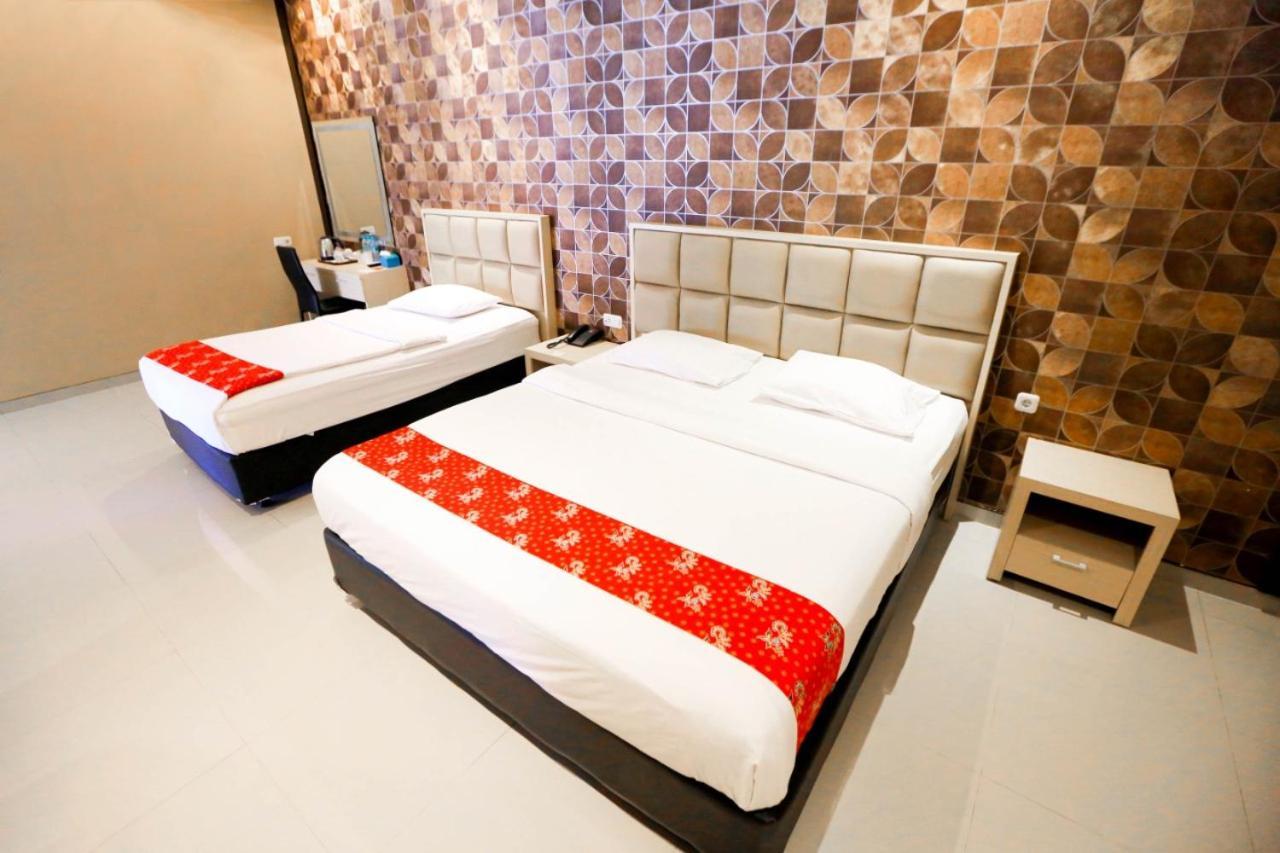 New Surya Hotel Banyuwangi  Dış mekan fotoğraf