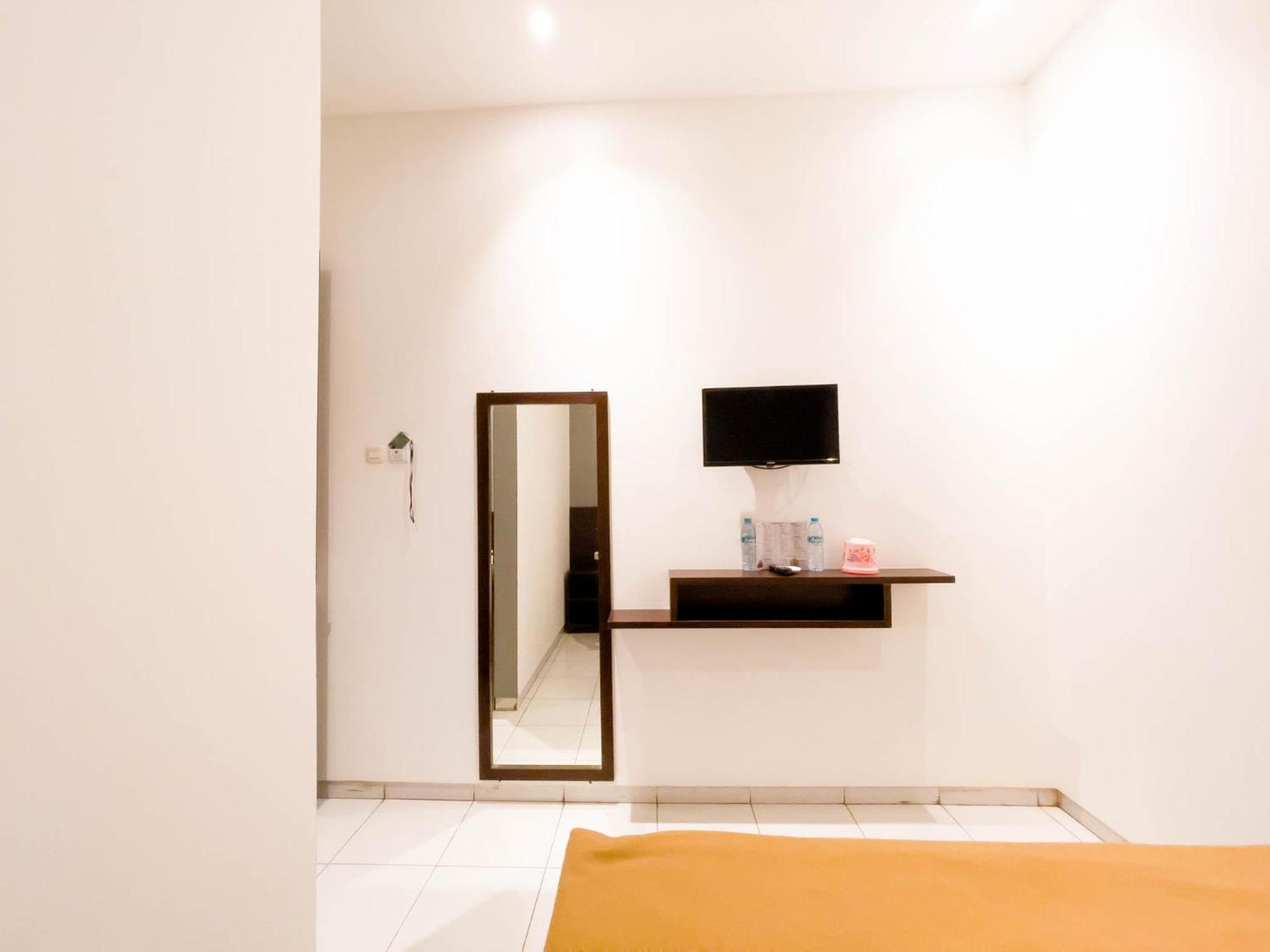 New Surya Hotel Banyuwangi  Dış mekan fotoğraf