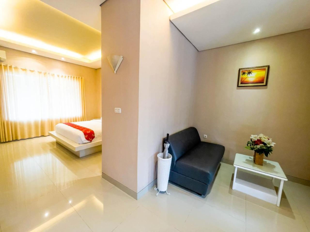 New Surya Hotel Banyuwangi  Dış mekan fotoğraf
