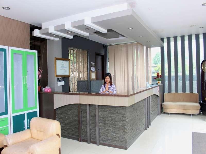 New Surya Hotel Banyuwangi  Dış mekan fotoğraf